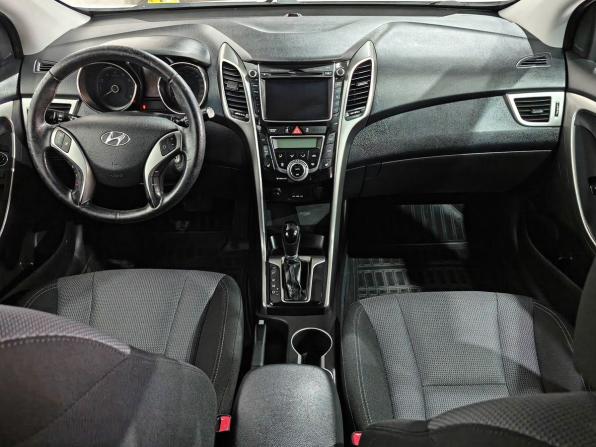 Hyundai i30 II с пробегом 2012 года, цена 960 000 рублей, 243500 км, хэтчбек, Автокод Объявления