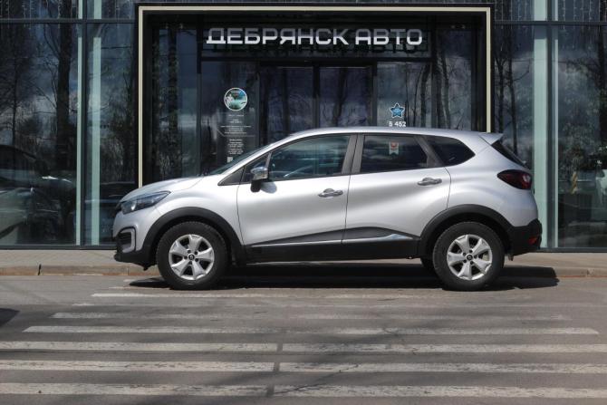 Renault Kaptur I с пробегом 2017 года, цена 1 050 000 рублей, 231378 км, внедорожник, Автокод Объявления