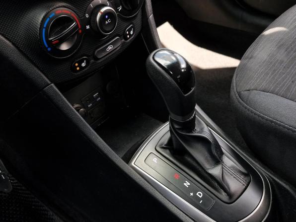 Hyundai Solaris I Рестайлинг с пробегом 2015 года, цена 1 068 000 рублей, 123079 км, седан, Автокод Объявления