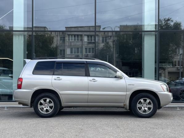 Toyota Highlander I (XU20) с пробегом 2002 года, цена 830 000 рублей, 220317 км, внедорожник, Автокод Объявления