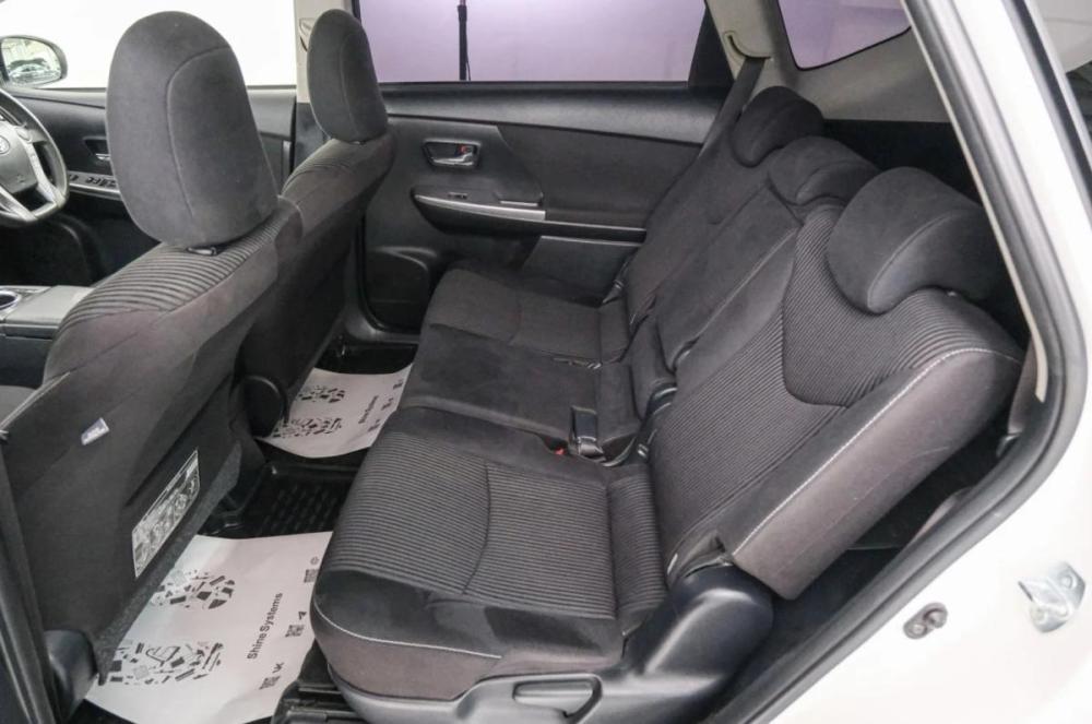 Toyota Prius Alpha I (ZVW40/41) Рестайлинг Красноярск  - изображение 22
