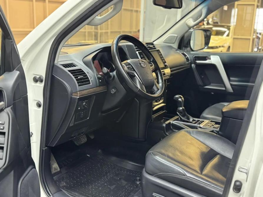 Toyota Land Cruiser Prado 150 Series Рестайлинг 3 Красноярск  - изображение 16