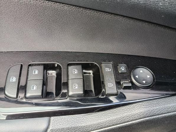 Kia Sportage V с пробегом 2022 года, цена 3 479 000 рублей, 74220 км, внедорожник, Автокод Объявления