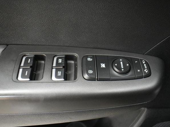 Kia Sportage IV Рестайлинг с пробегом 2021 года, цена 2 949 000 рублей, 63200 км, внедорожник, Автокод Объявления