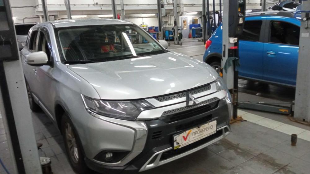 Mitsubishi Outlander III Рестайлинг 2 Санкт-Петербург  - изображение 2