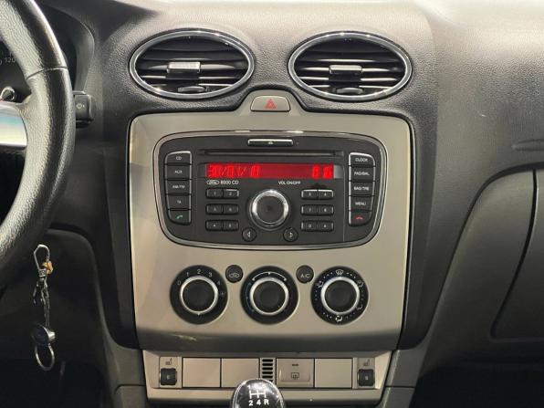 Ford Focus II Рестайлинг с пробегом 2010 года, цена 670 000 рублей, 181000 км, седан, Автокод Объявления