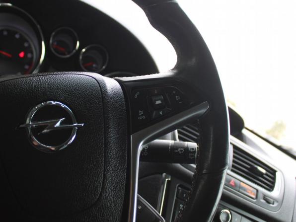 Opel Mokka I с пробегом 2013 года, цена 899 000 рублей, 187301 км, внедорожник, Автокод Объявления