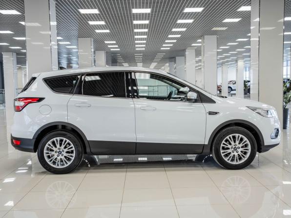 Ford Kuga II Рестайлинг с пробегом 2017 года, цена 1 730 000 рублей, 70620 км, внедорожник, Автокод Объявления