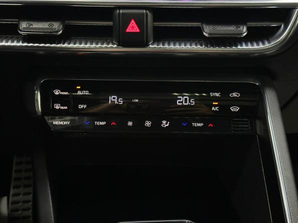 Kia K5 III с пробегом 2021 года, цена 2 630 000 рублей, 118193 км, седан, Автокод Объявления