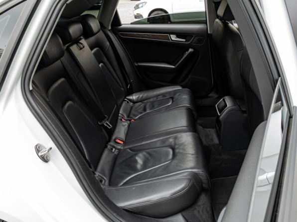 Audi A4 IV (B8) Рестайлинг с пробегом 2015 года, цена 1 490 000 рублей, 172015 км, седан, Автокод Объявления
