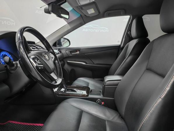 Toyota Camry VII (XV50) Рестайлинг с пробегом 2015 года, цена 1 900 000 рублей, 141322 км, седан, Автокод Объявления