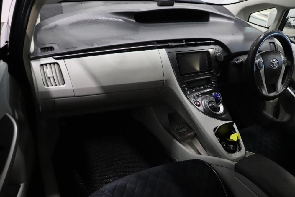 Toyota Prius III (XW30) Ульяновск  - изображение 12