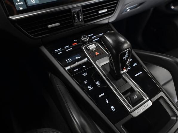 Porsche Cayenne III с пробегом 2021 года, цена 6 000 000 рублей, 91770 км, внедорожник, Автокод Объявления