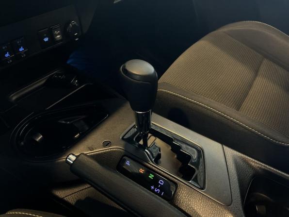 Toyota RAV4 IV (XA40) Рестайлинг с пробегом 2019 года, цена 2 794 300 рублей, 124640 км, внедорожник, Автокод Объявления