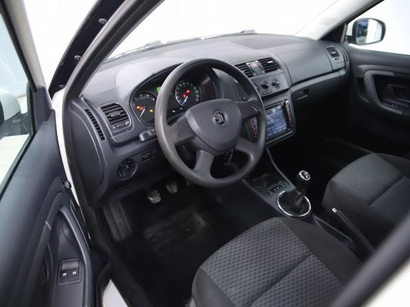 Skoda Fabia II Рестайлинг с пробегом 2013 года, цена 330 000 рублей, 290078 км, хэтчбек, Автокод Объявления