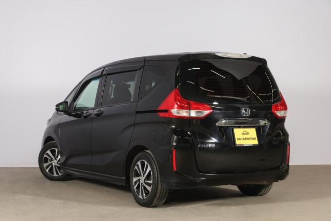 Honda Freed II с пробегом 2018 года, цена 1 689 000 рублей, 83000 км, компактвэн, Автокод Объявления