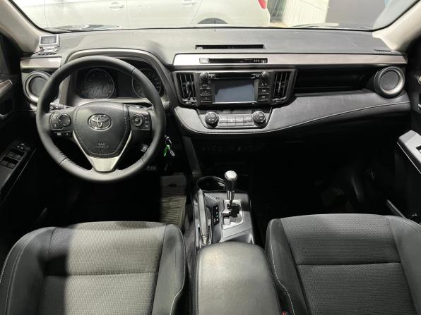 Toyota RAV4 IV (XA40) Рестайлинг с пробегом 2015 года, цена 2 270 000 рублей, 111546 км, внедорожник, Автокод Объявления