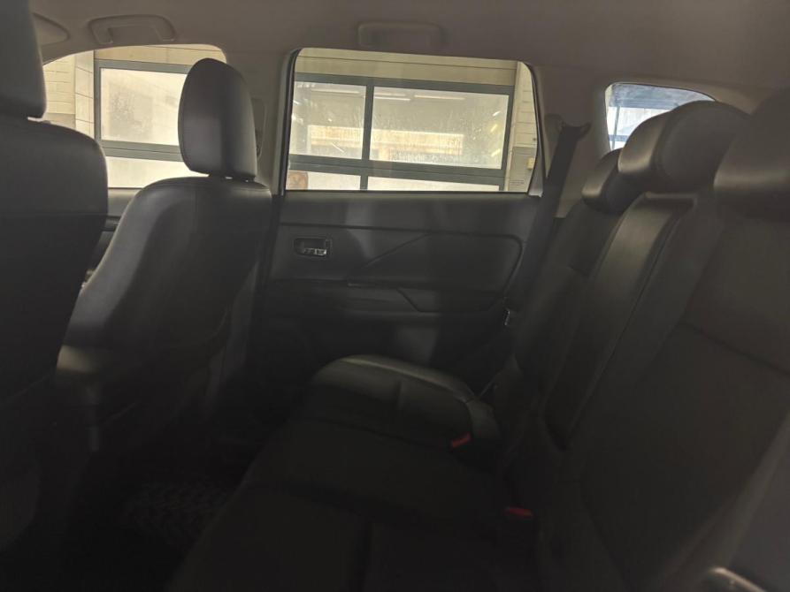 Mitsubishi Outlander III Рестайлинг 2 Санкт-Петербург  - изображение 11