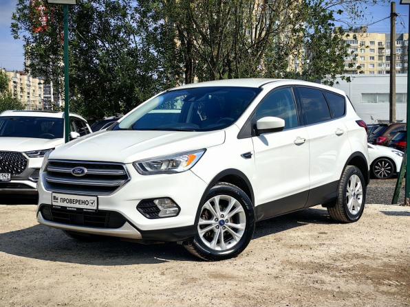 Ford Escape III Рестайлинг с пробегом 2018 года, цена 1 329 000 рублей, 137000 км, внедорожник, Автокод Объявления