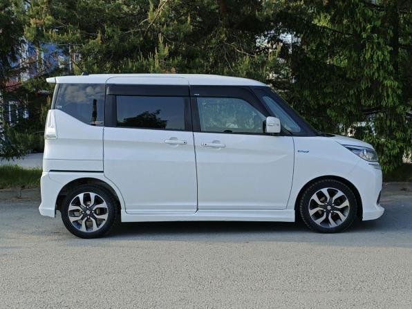 Suzuki Solio III с пробегом 2016 года, цена 819 000 рублей, 162029 км, микровэн, Автокод Объявления