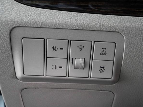 Hyundai Santa Fe II Рестайлинг с пробегом 2011 года, цена 1 149 000 рублей, 301031 км, внедорожник, Автокод Объявления