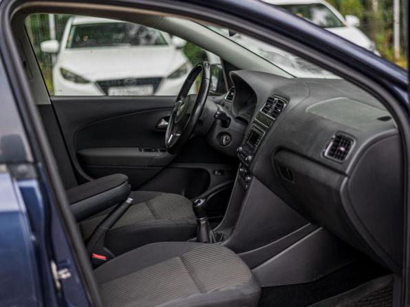 Volkswagen Polo V с пробегом 2013 года, цена 499 000 рублей, 253229 км, седан, Автокод Объявления
