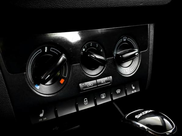 Skoda Rapid II с пробегом 2021 года, цена 1 225 000 рублей, 216592 км, лифтбек, Автокод Объявления