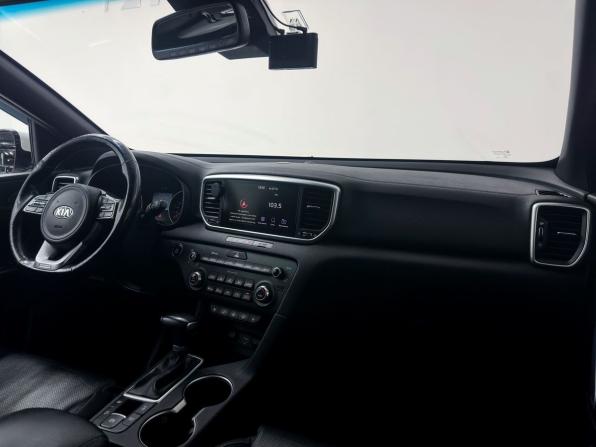 Kia Sportage IV Рестайлинг с пробегом 2018 года, цена 2 300 000 рублей, 121576 км, внедорожник, Автокод Объявления