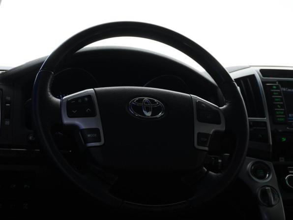 Toyota Land Cruiser 200 Series Рестайлинг 1 с пробегом 2015 года, цена 3 599 051 рубль, 488161 км, внедорожник, Автокод Объявления