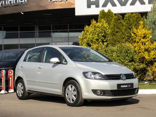 Volkswagen Golf Plus II с пробегом 2010 года, цена 848 000 рублей, 50639 км, хэтчбек, Автокод Объявления