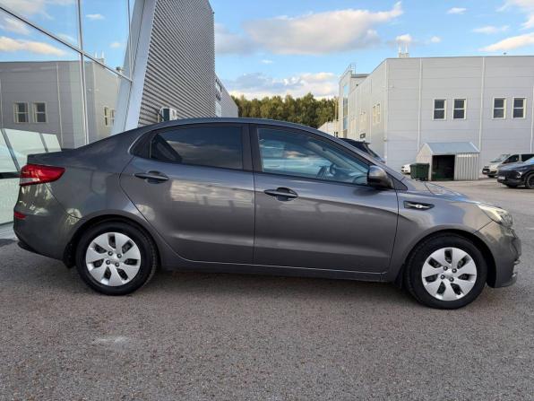Kia Rio III Рестайлинг с пробегом 2017 года, цена 1 099 000 рублей, 97265 км, седан, Автокод Объявления