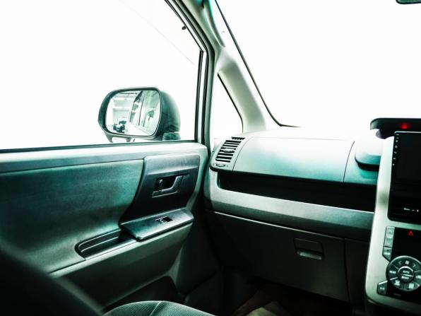 Toyota Noah II (R70) с пробегом 2008 года, цена 1 130 000 рублей, 319154 км, минивэн, Автокод Объявления