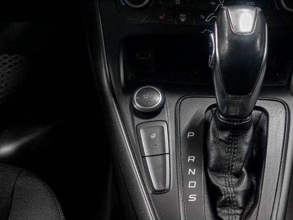 Ford Focus III Рестайлинг с пробегом 2015 года, цена 949 900 рублей, 97500 км, универсал, Автокод Объявления