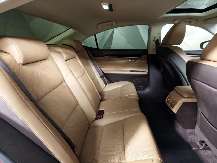 Lexus ES VI Рестайлинг Москва  - изображение 16