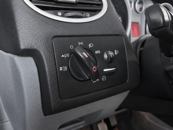 Ford Focus II Рестайлинг с пробегом 2010 года, цена 659 000 рублей, 165127 км, седан, Автокод Объявления