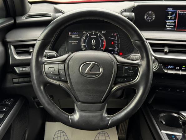 Lexus UX I с пробегом 2019 года, цена 2 940 000 рублей, 73100 км, внедорожник, Автокод Объявления