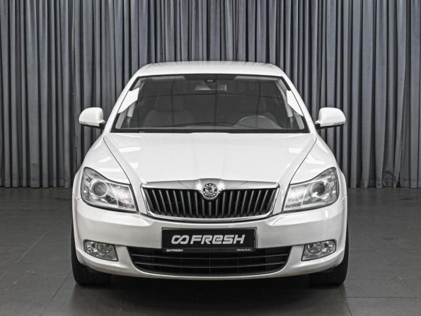 Skoda Octavia II (A5) Рестайлинг с пробегом 2012 года, цена 1 099 000 рублей, 186381 км, лифтбек, Автокод Объявления