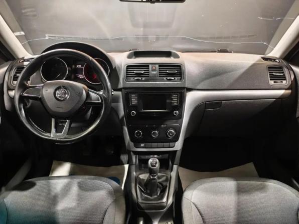Skoda Yeti I Рестайлинг с пробегом 2016 года, цена 1 098 000 рублей, 183746 км, внедорожник, Автокод Объявления