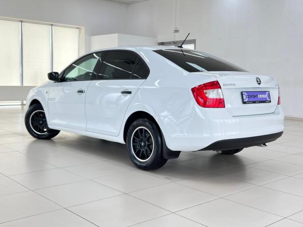 Skoda Rapid I с пробегом 2016 года, цена 1 040 000 рублей, 107568 км, лифтбек, Автокод Объявления