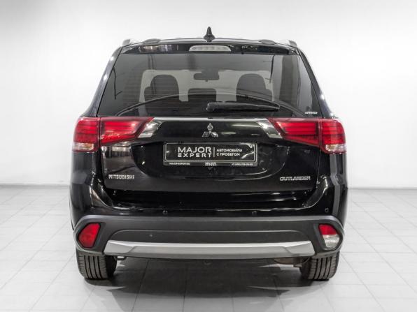 Mitsubishi Outlander III Рестайлинг 2 с пробегом 2017 года, цена 1 840 000 рублей, 120435 км, внедорожник, Автокод Объявления