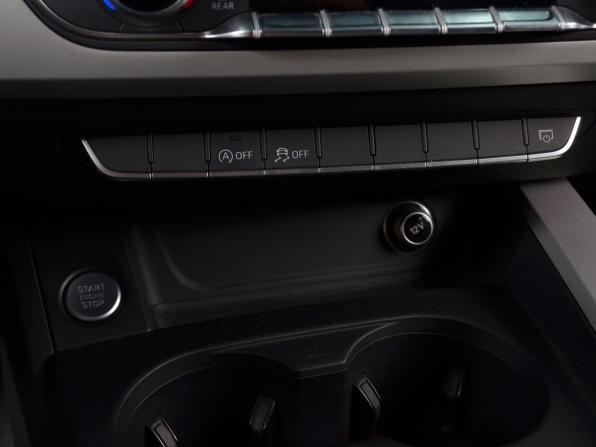 Audi A4 V (B9) с пробегом 2019 года, цена 2 470 997 рублей, 115148 км, седан, Автокод Объявления