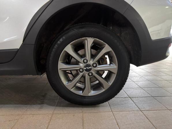 Kia Rio IV Рестайлинг с пробегом 2021 года, цена 1 599 000 рублей, 168000 км, хэтчбек, Автокод Объявления