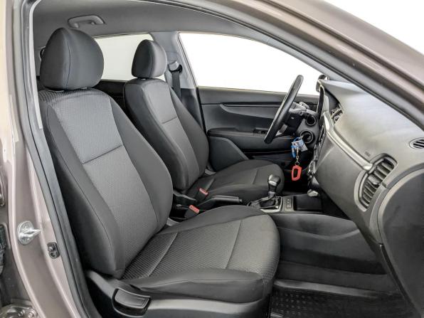 Kia Rio IV Рестайлинг с пробегом 2022 года, цена 1 899 000 рублей, 63475 км, хэтчбек, Автокод Объявления