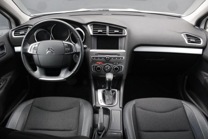 Citroen C4 II Рестайлинг с пробегом 2018 года, цена 1 190 000 рублей, 122470 км, седан, Автокод Объявления