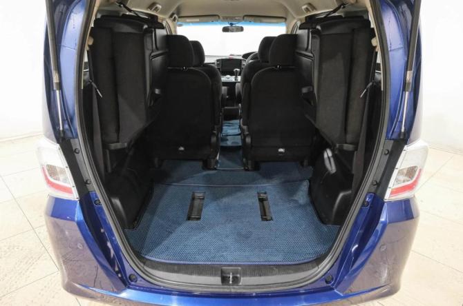 Honda Freed I с пробегом 2011 года, цена 1 049 000 рублей, 202000 км, компактвэн, Автокод Объявления