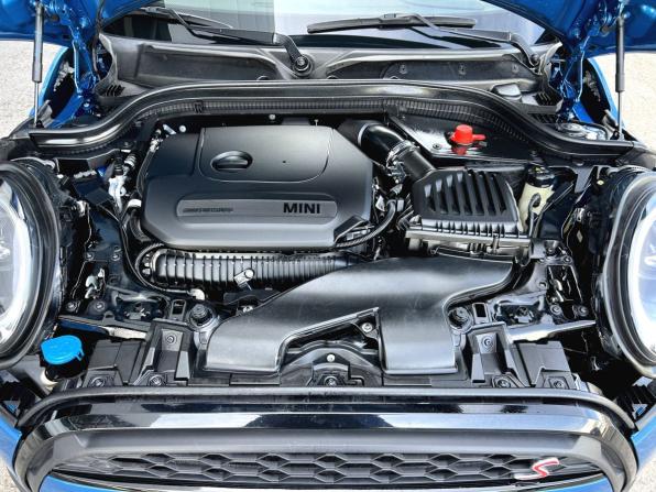 Mini Cabrio III Рестайлинг 2 с пробегом 2023 года, цена 3 790 000 рублей, 15715 км, кабриолет, Автокод Объявления