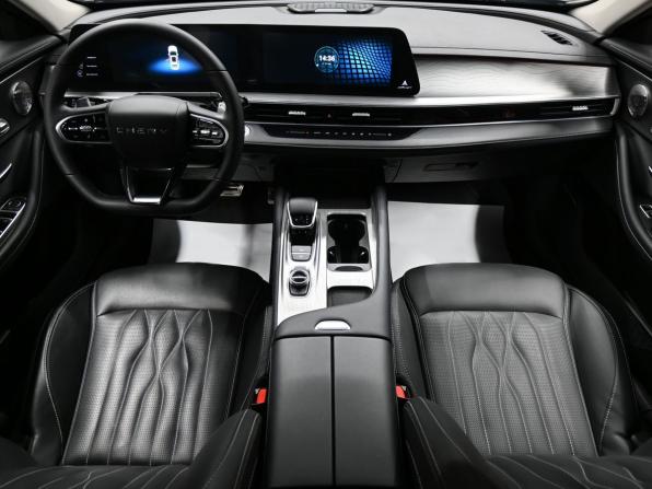 Chery Arrizo 8 с пробегом 2023 года, цена 2 155 000 рублей, 37036 км, седан, Автокод Объявления