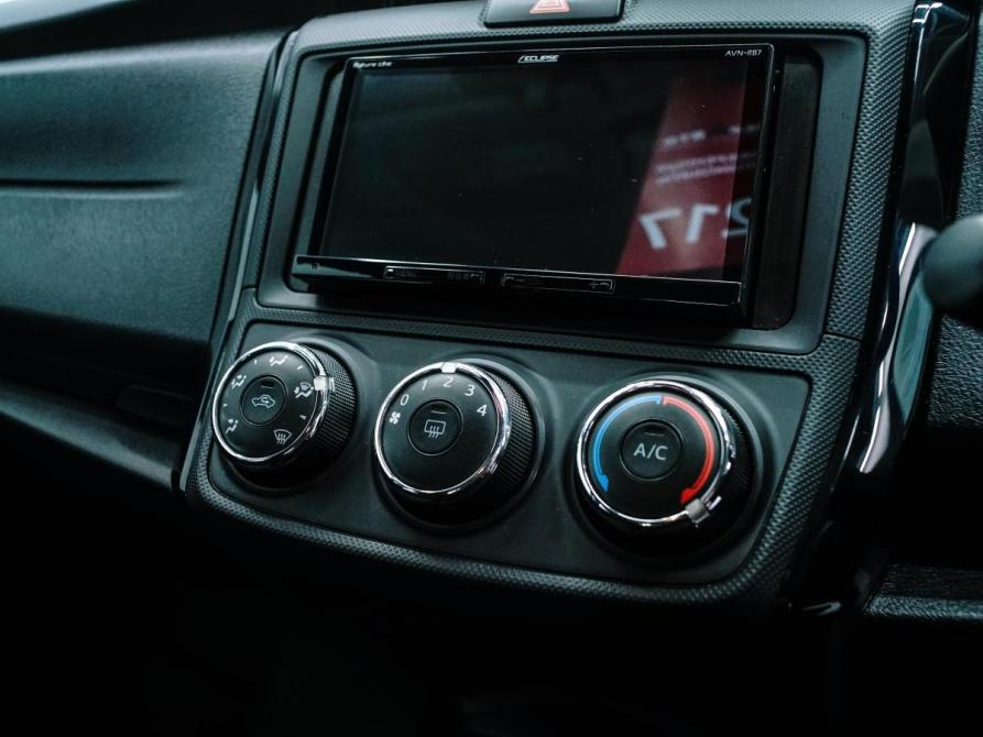 Toyota Corolla XI (E160 E170) Рестайлинг 2 Красноярск  - изображение 20