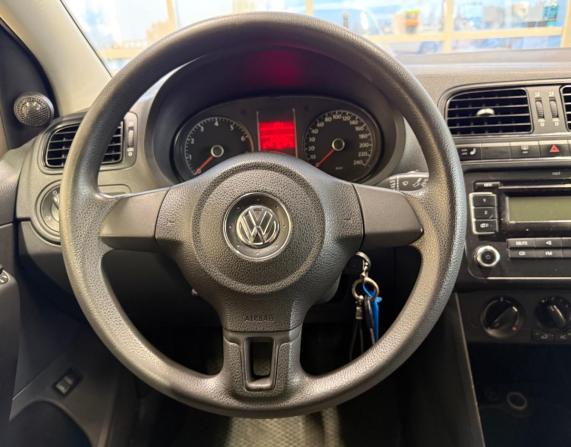 Volkswagen Polo V с пробегом 2012 года, цена 799 000 рублей, 157876 км, седан, Автокод Объявления