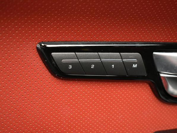 Land Rover Range Rover Evoque I с пробегом 2012 года, цена 2 150 000 рублей, 85000 км, внедорожник, Автокод Объявления